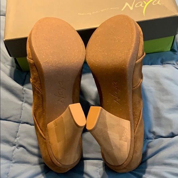 NAYA ANA OPEN TOE BOOTIE CARAMEL 9 NWOT - Picture 4 of 9
